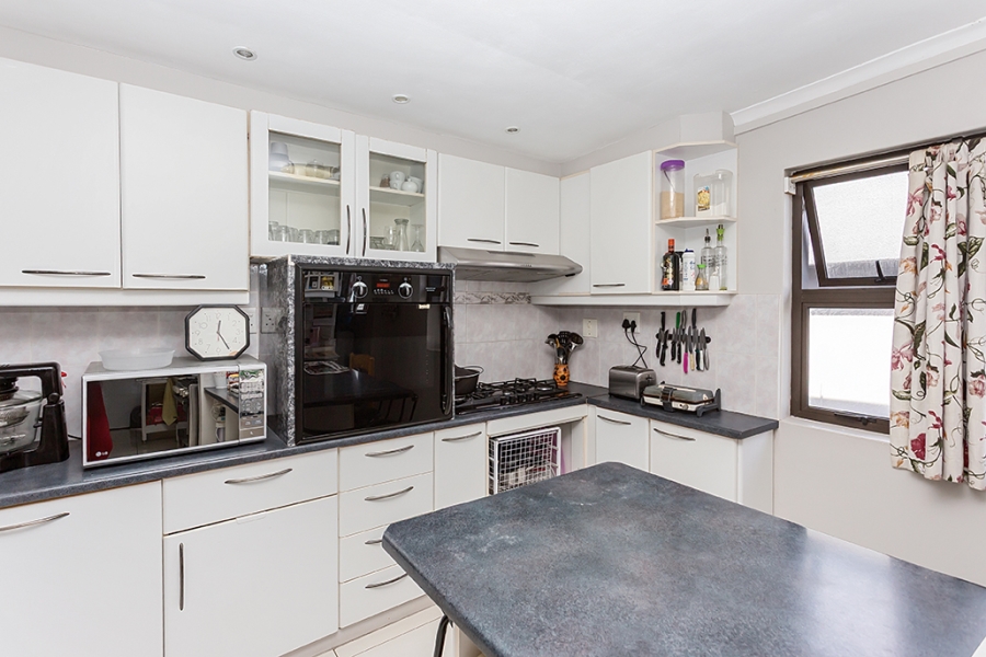 8 Bedroom Property for Sale in Melkbosstrand Central Western Cape